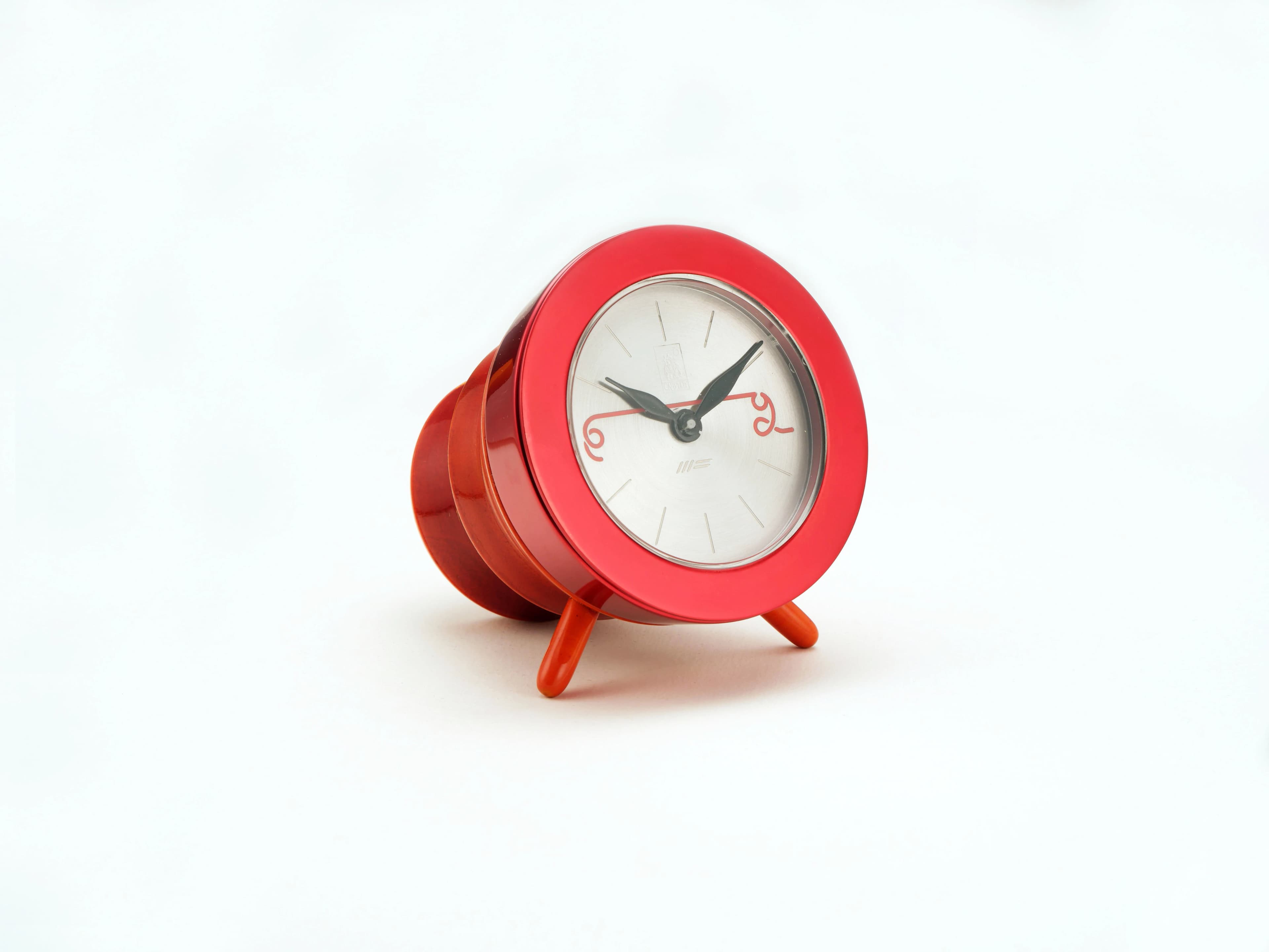 Lacquerware Red Table Clock
